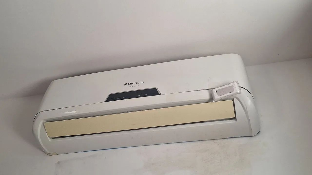 Vendo armário condicionado