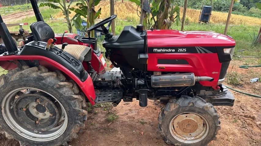Trator 2025 Mahindra 