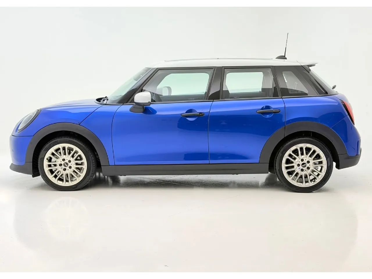 Mini Cooper 2.0 16V Twinpower Gasolina S 4P Steptronic 2026 - Foto 6