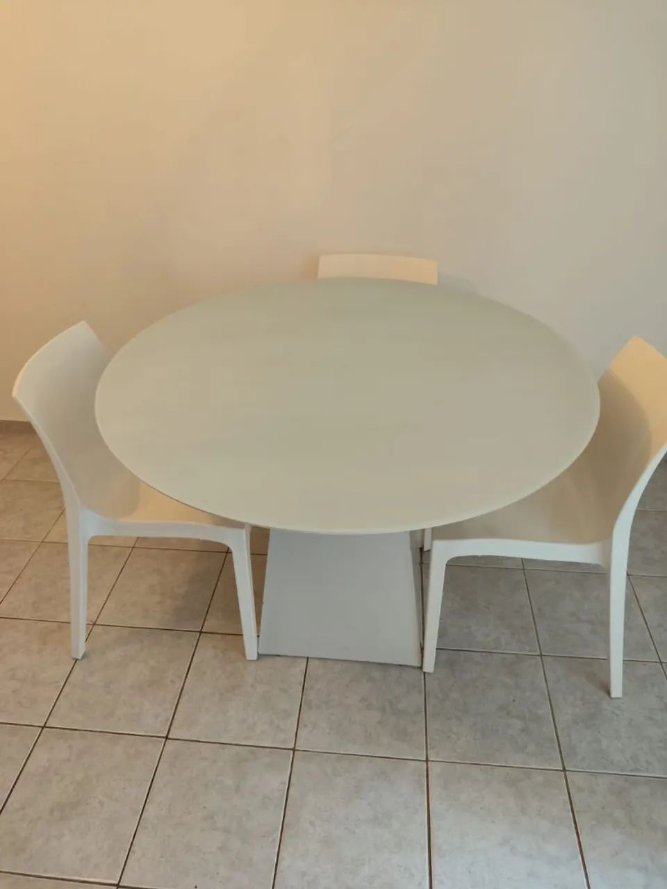 Mesa com 4 cadeiras  - Foto 3