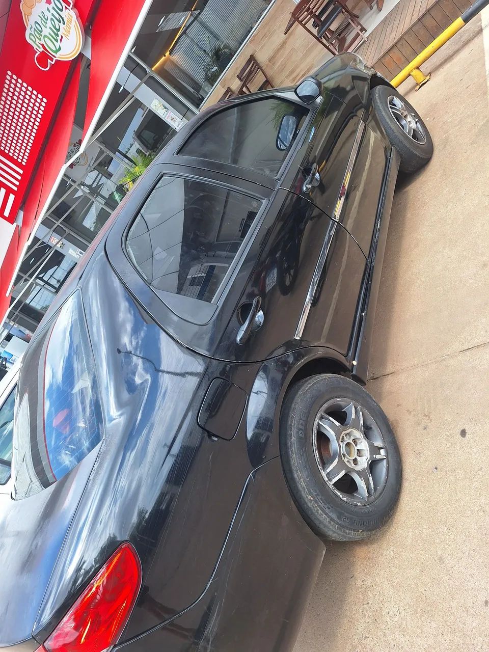 Fiat Siena EL 1.0 MPI Fire Flex 8V 4P 2010 - Foto 2