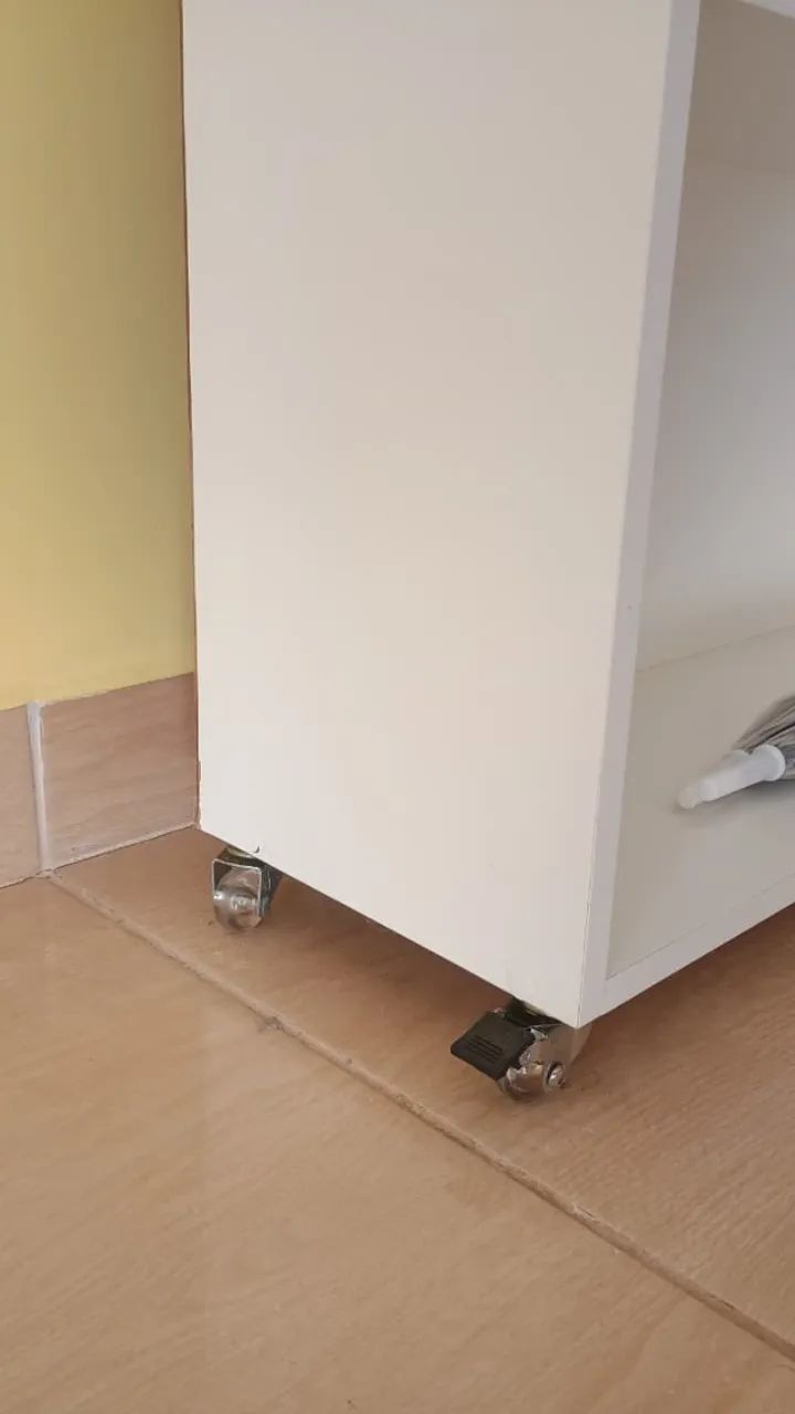 Armário Para Lojas Com Divisorias - Foto 2