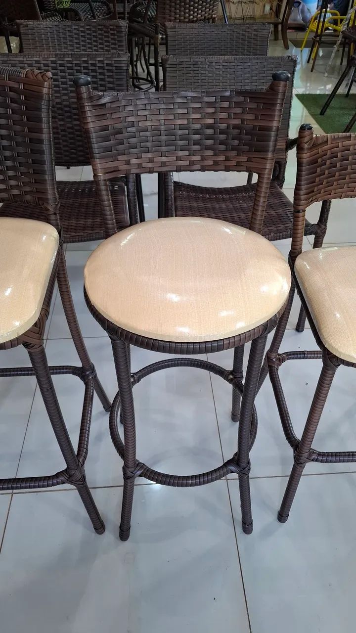 3 bancos de ferro e junco NOVOS - Foto 4