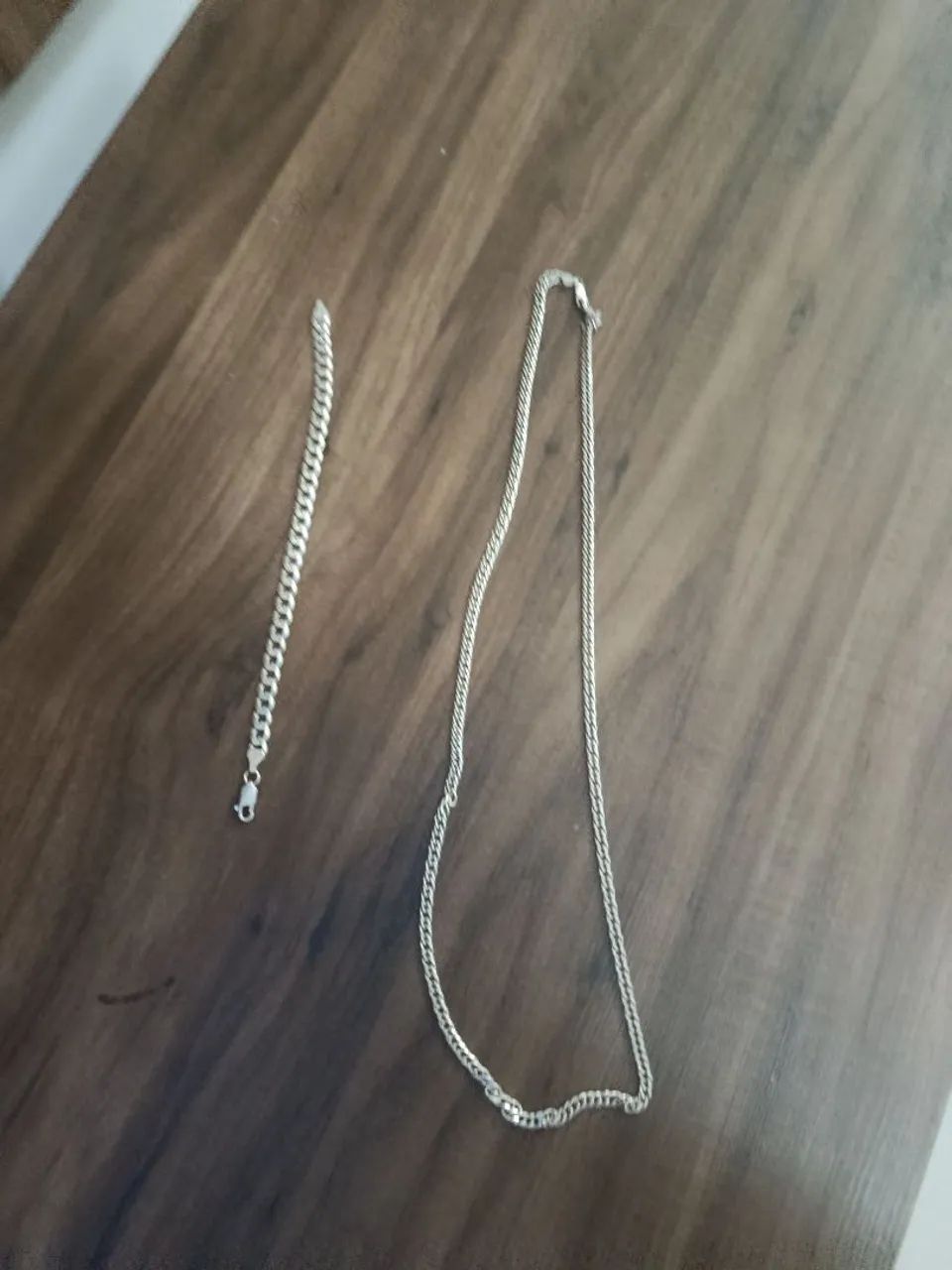 Corrente e pulseira de prata
