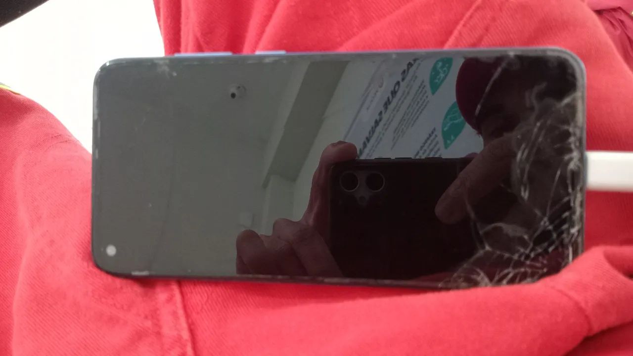 Vendo esse celular pra retirada de peças  - Foto 2