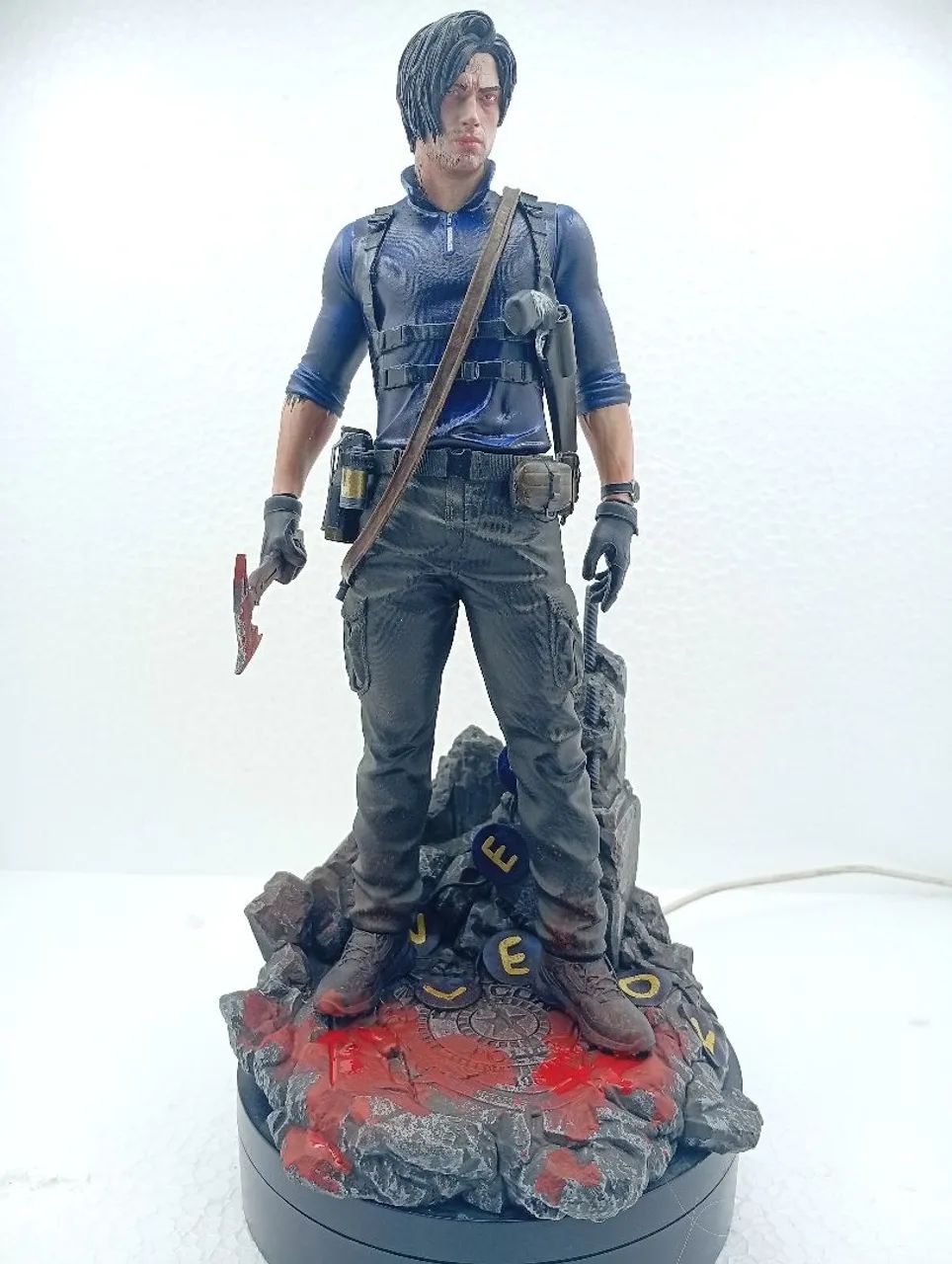 LEON KENNEDY Residente evil réquiem 