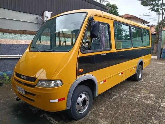 Oportunidade! Iveco Neobus com 48.000 Km