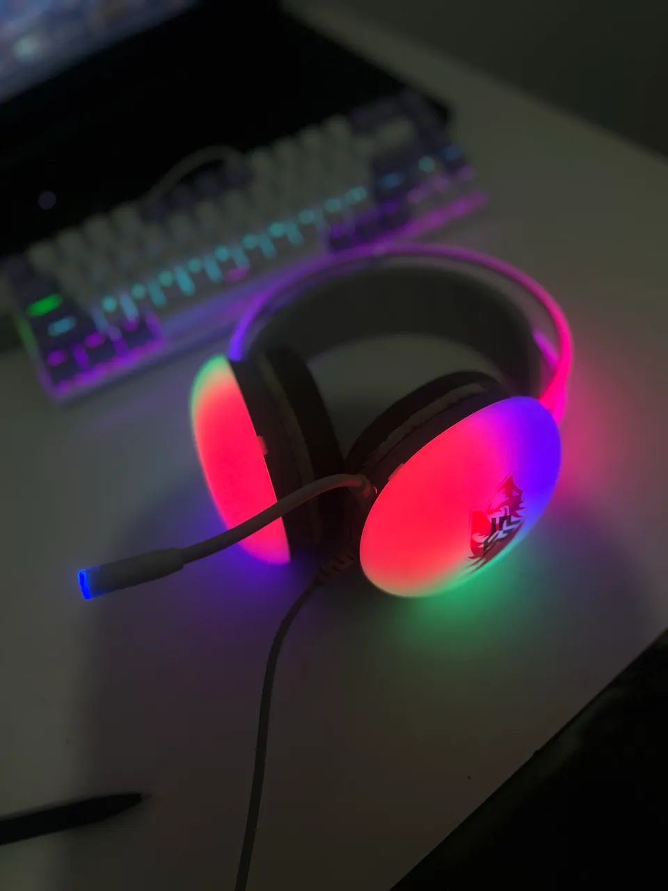 Fone Headset Gamer com RGB e microfone - Foto 2