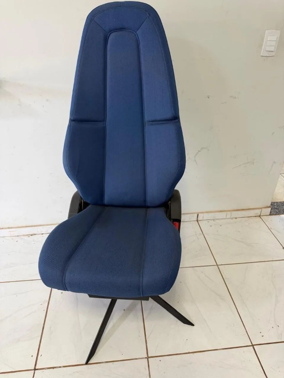 Rotating Truck Seat for Volvo
