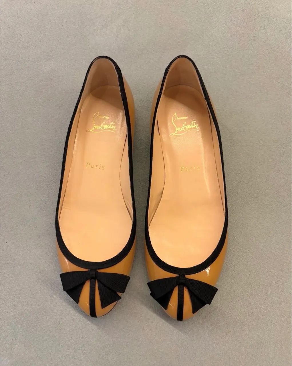 Sapatilha Louboutin 