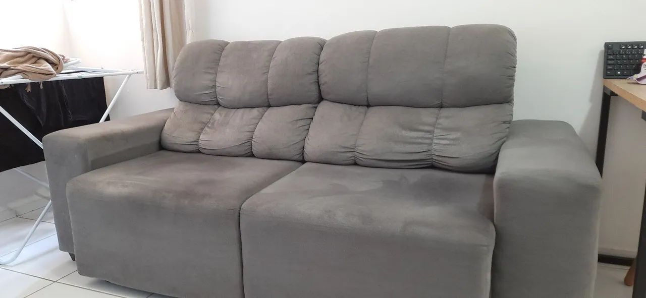 Sofá retrátil de três lugares. - Foto 3