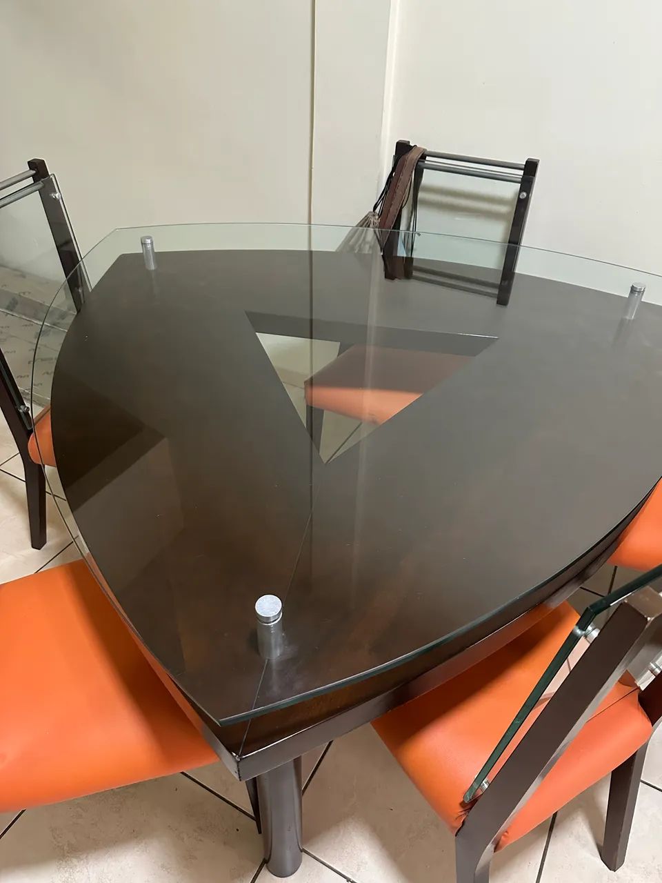 Mesa com tampo de vidro - Foto 3