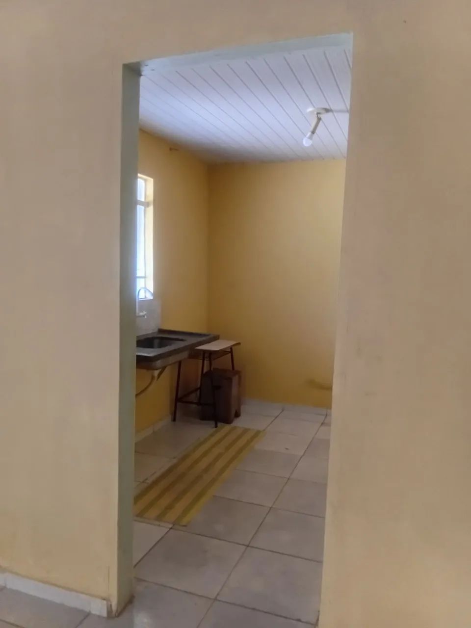 Kitinet perto Hugol livre água e luz  - Foto 2