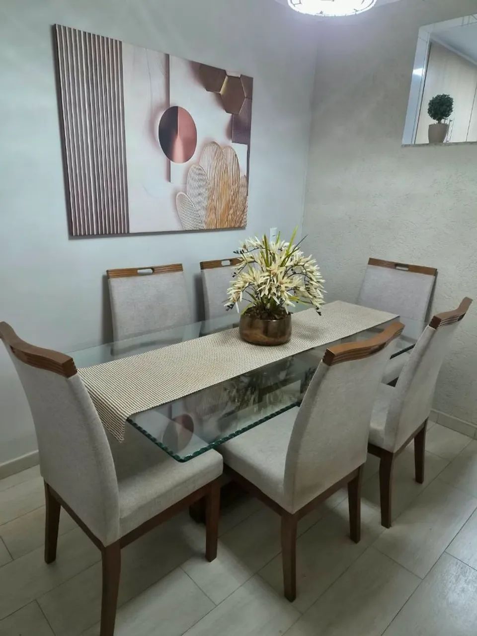 Jogo de mesa 6 cadeiras