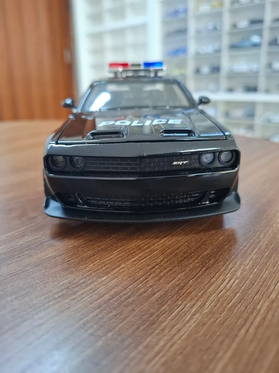 Miniatura Police 1/24 Dodge Charllenger SRT Hellcat  - Foto 5