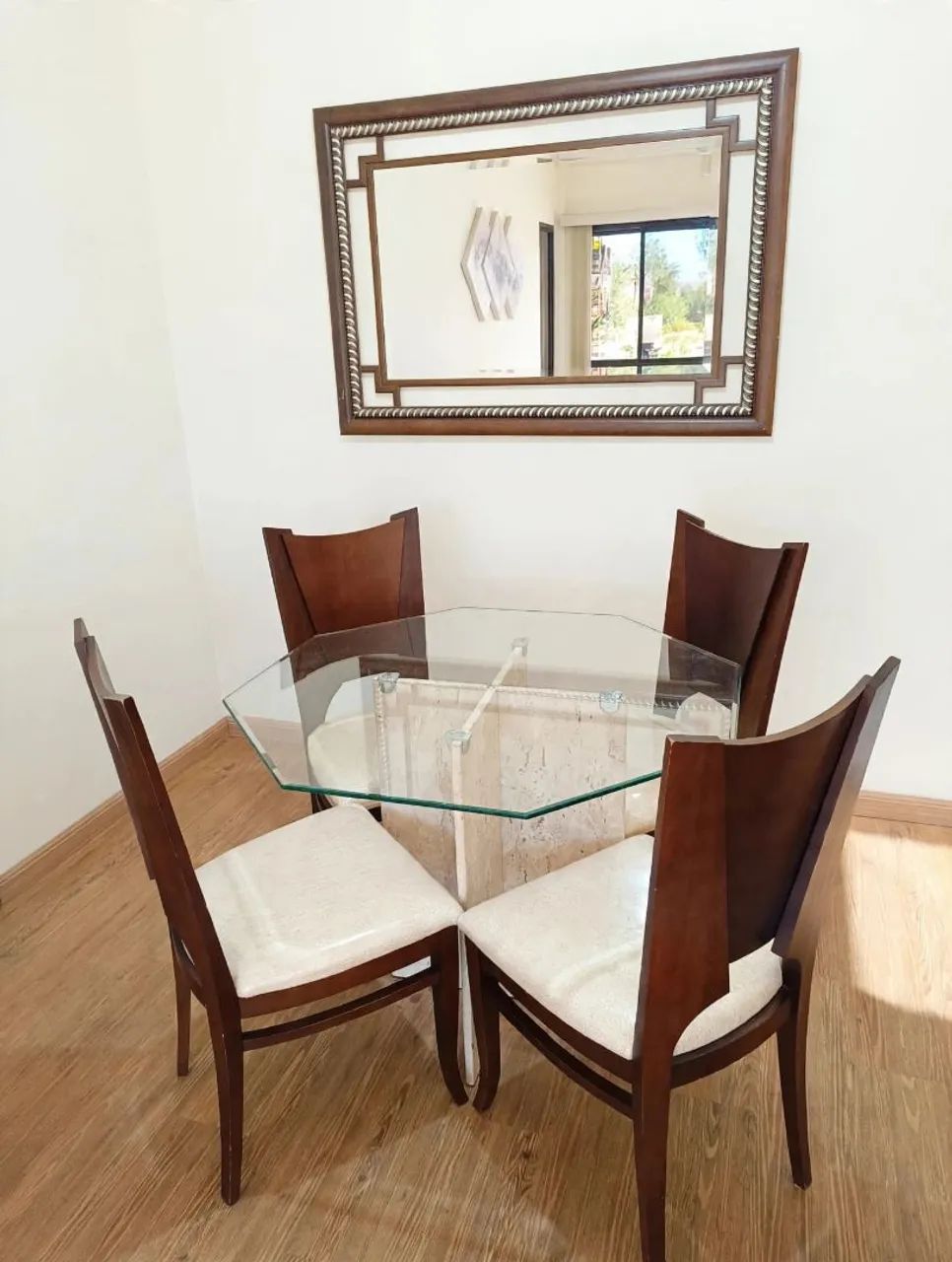 Mesa Jantar 4 Lugares - Mármore Travertino + Vidro + Cadeiras Madeira Maciça