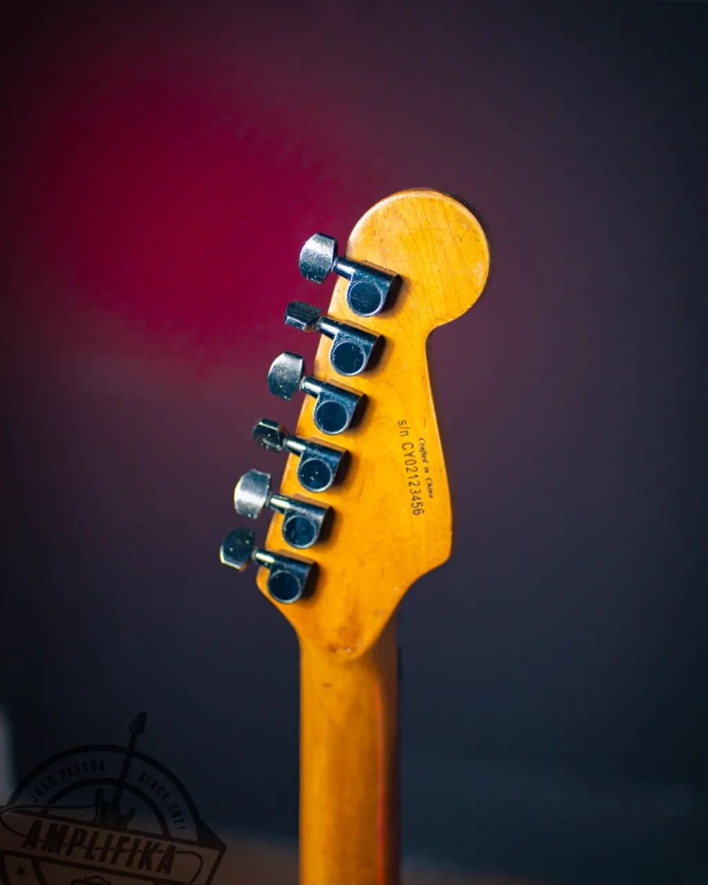 PROMOÇÃO Guitarra Squier Strat Showmaster 2002 Blue - Instrumentos