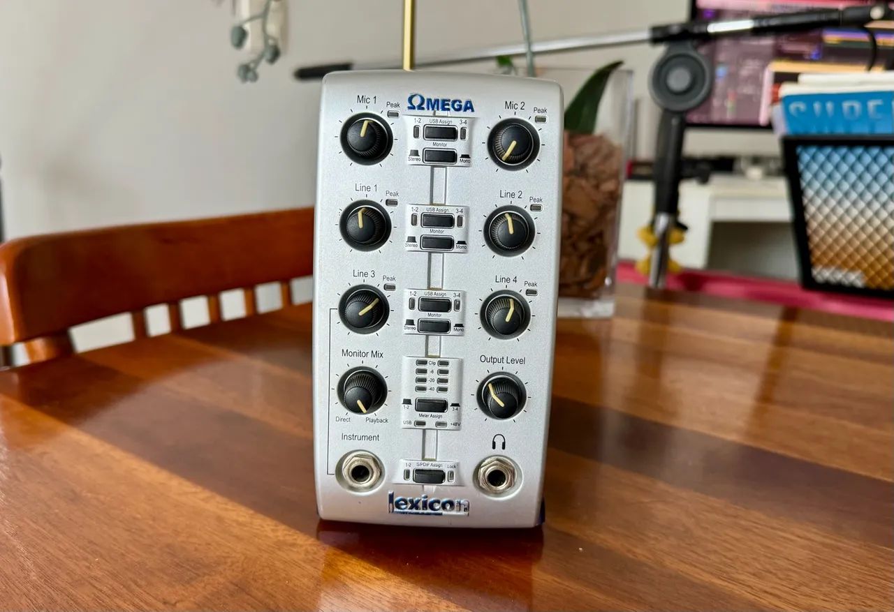 Interface De Áudio Lexicon Omega Desktop Recording Studio 110v - Foto 4