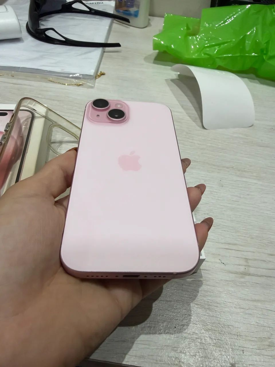iPhone 15 rosa - Foto 4