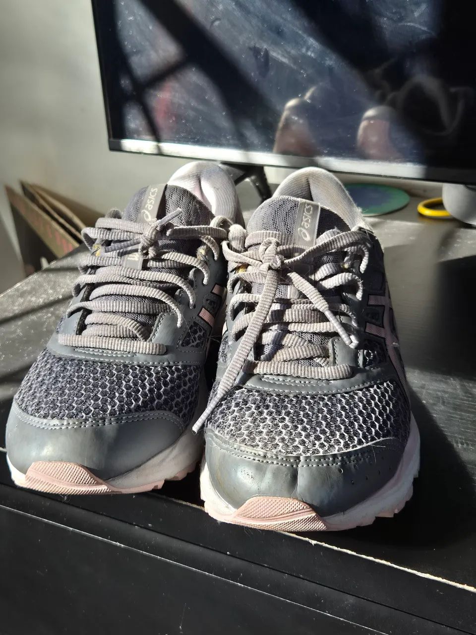 tênis asics gel-shogun 3 cinza e rosa - Calçados - Parque Boa