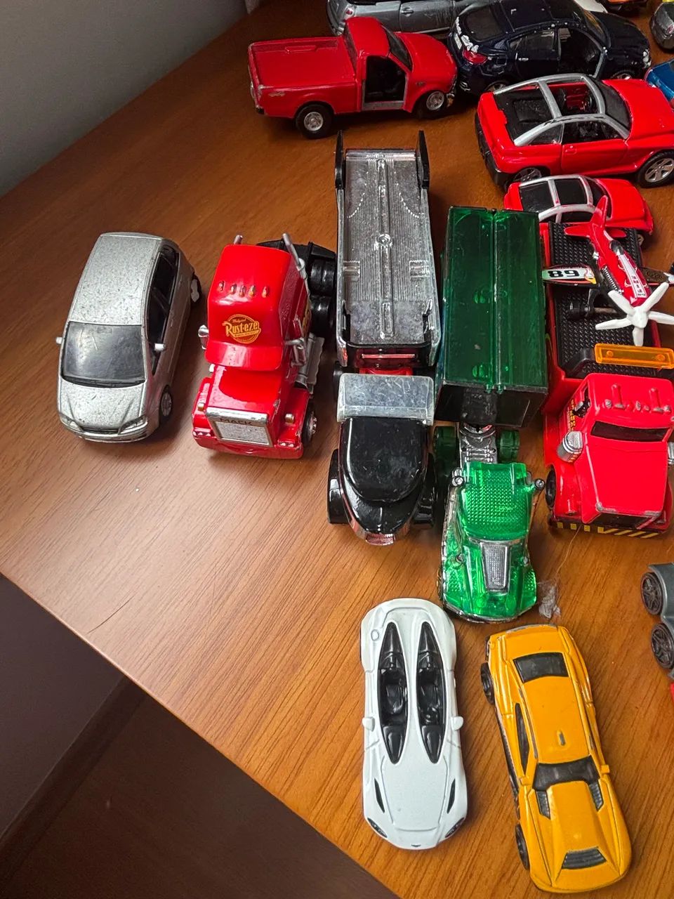 Carrinhos hot wheels 