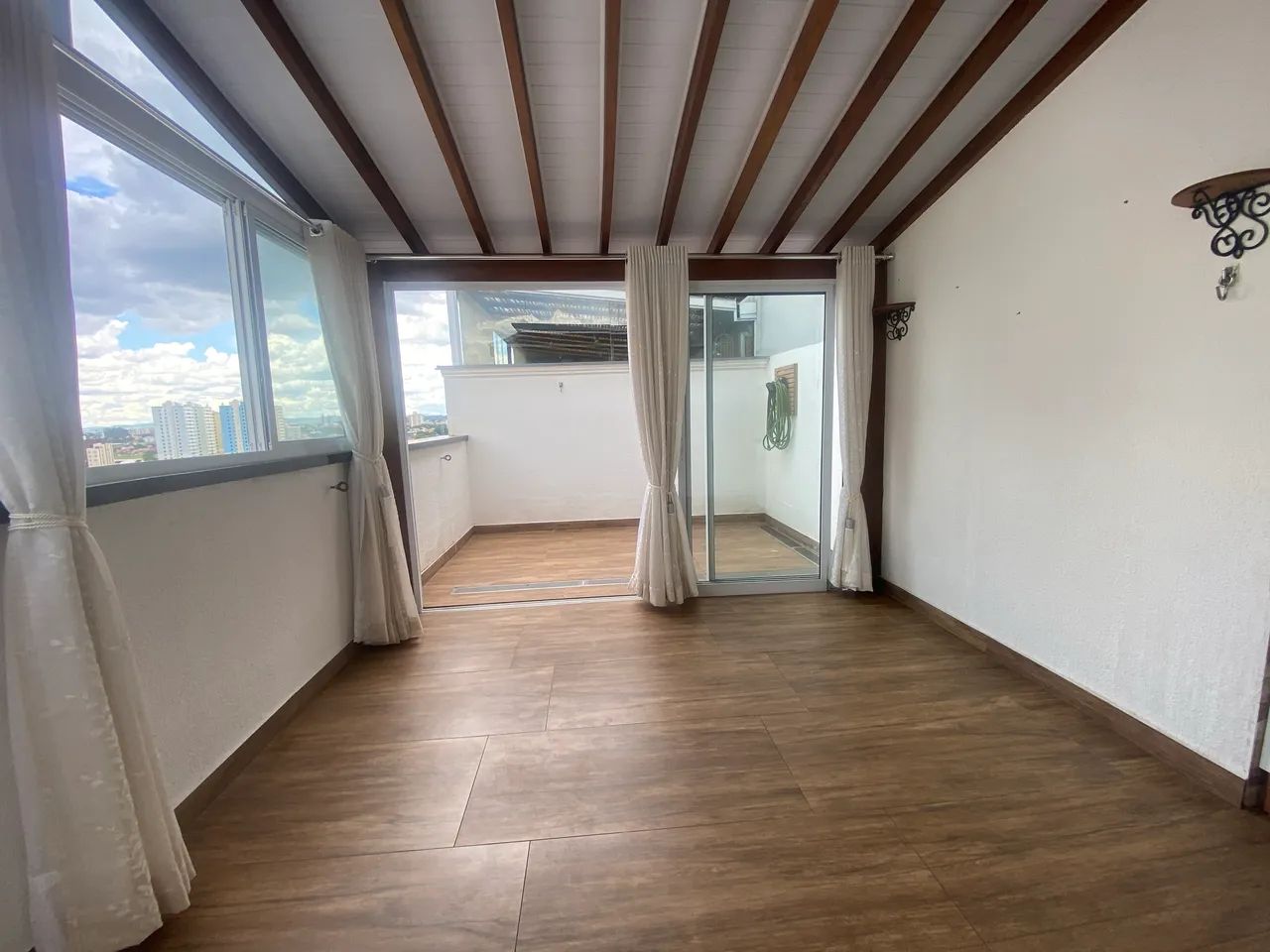 Cobertura 110 m -  Ed. Campos de Savoya - Rua Icatu 390 - 31 de Março - SJCampos - SP