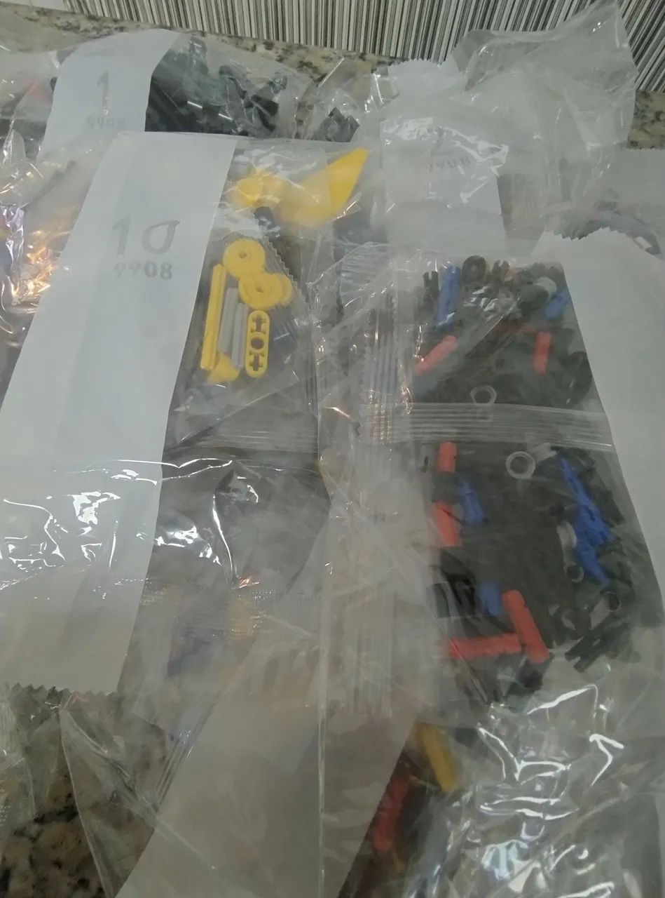 Carro de F-1 / 1639 peças (NOVO) - Foto 5