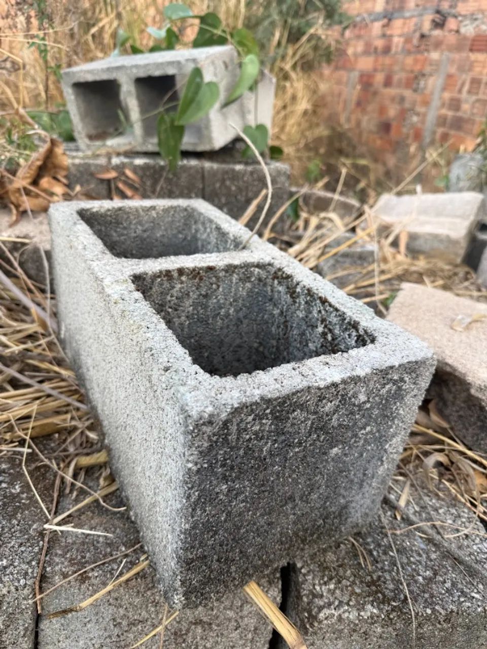 Blocos 020 de Concreto Vedação - Fundo e Sem fundo - Foto 2