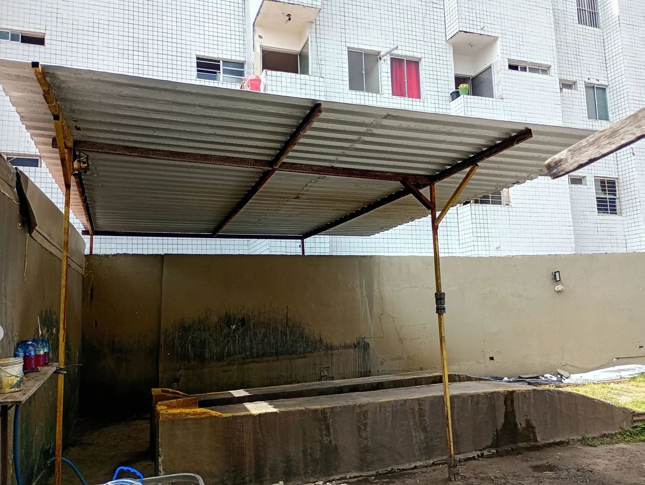 coberta com telhas galvanizadas completa
