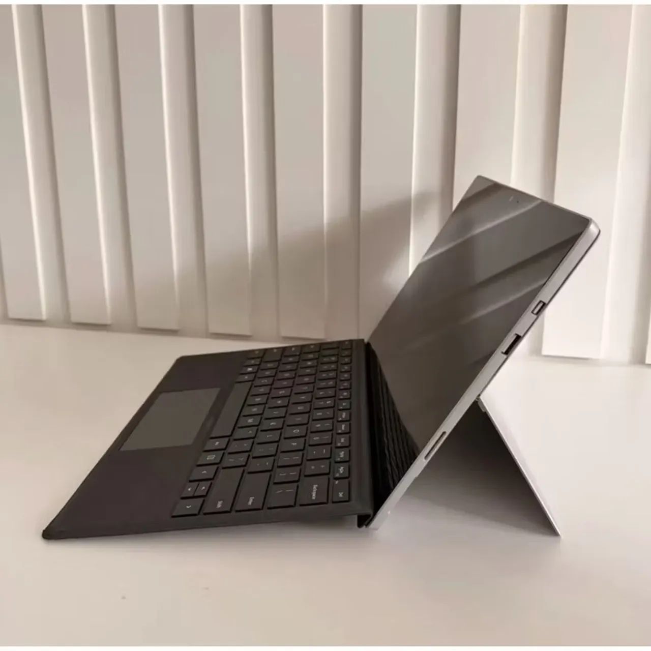 Microsoft Surface Pro 5 i5 8GB SSD 128GB Tela 12,3? Touch