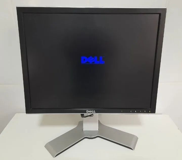 Monitor Dell 2007FPB Ultrasharp 4:3 Quadrado 20 Polegadas