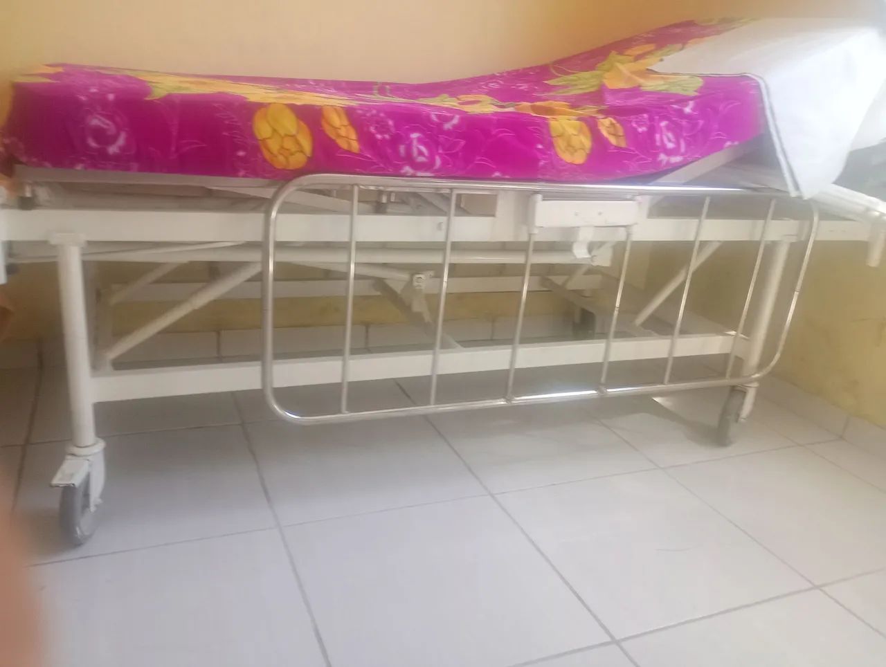 Cama hospitalar - Foto 2
