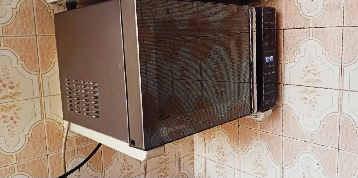 Micro-ondas Electrolux 23L  - Foto 2