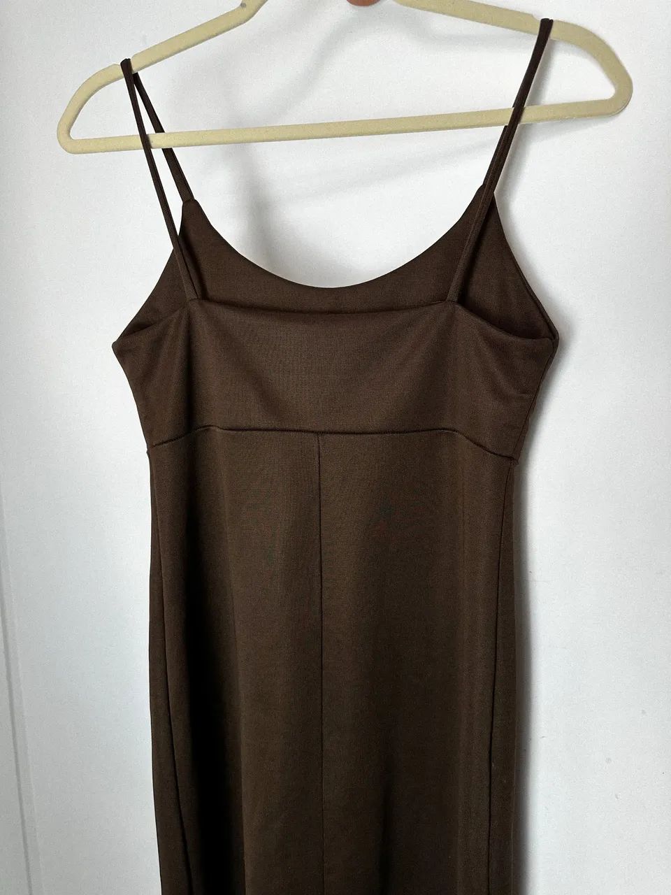 Vestido curto colado 