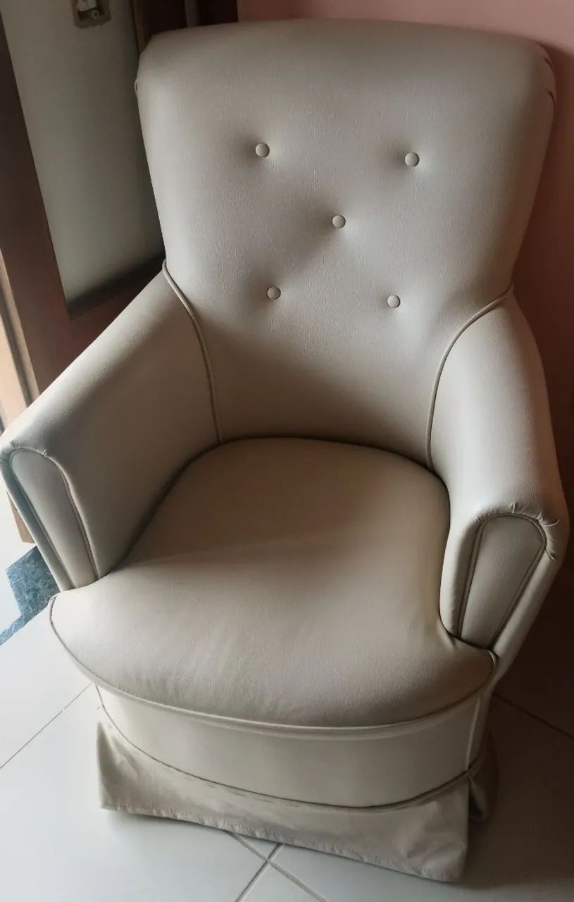 Poltrona para quarto de criança 