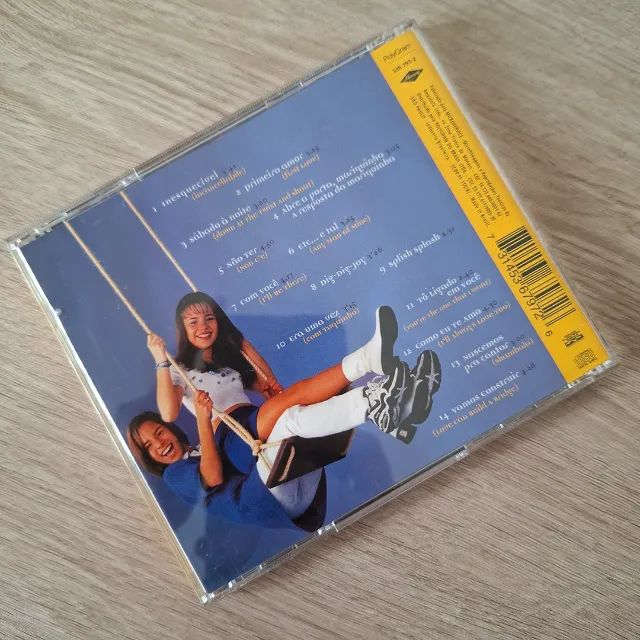 CD: Sandy e Junior - Nascemos para cantar - Foto 2