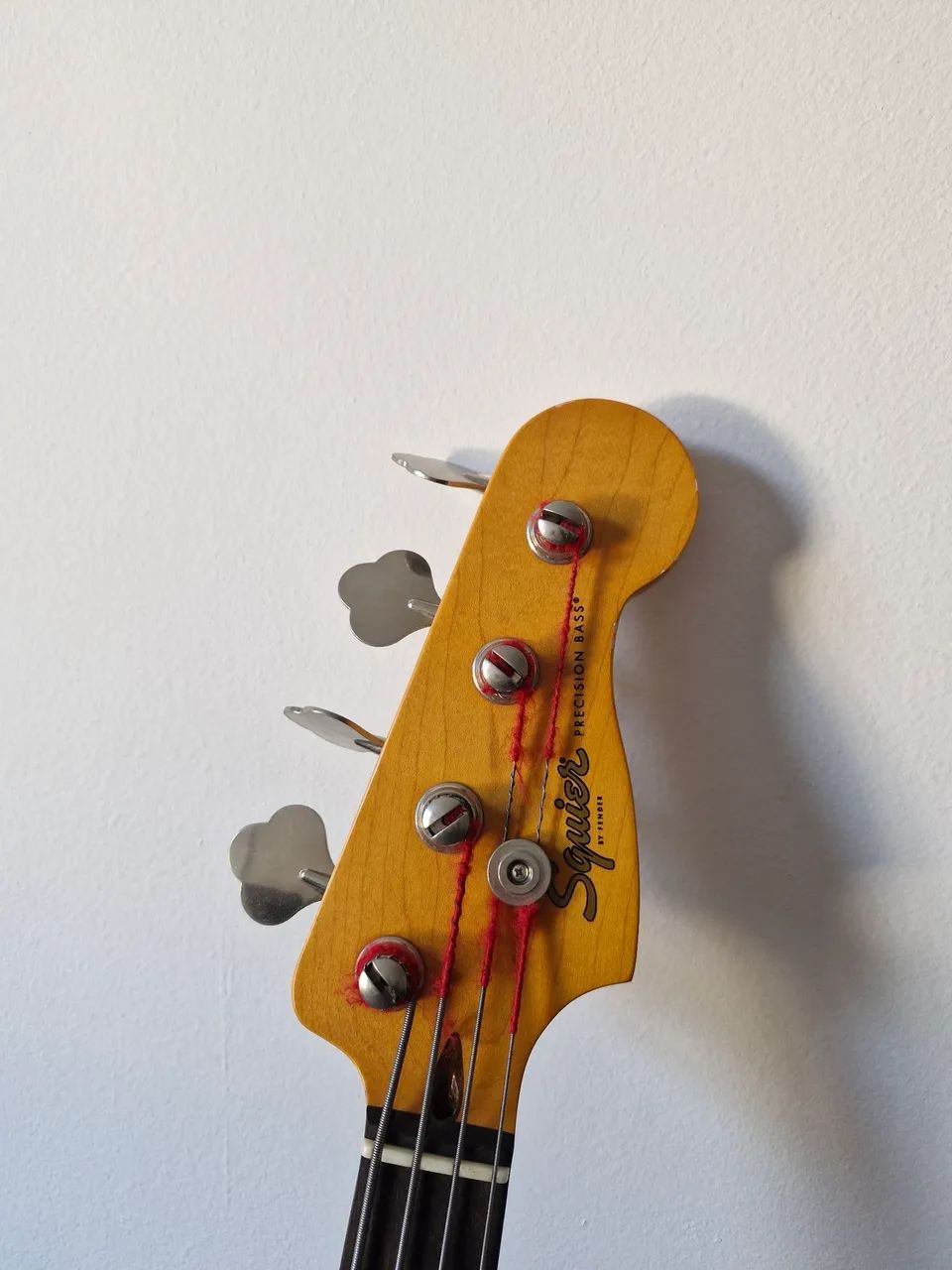 Baixo precision squier classic vibe 60's - Foto 3