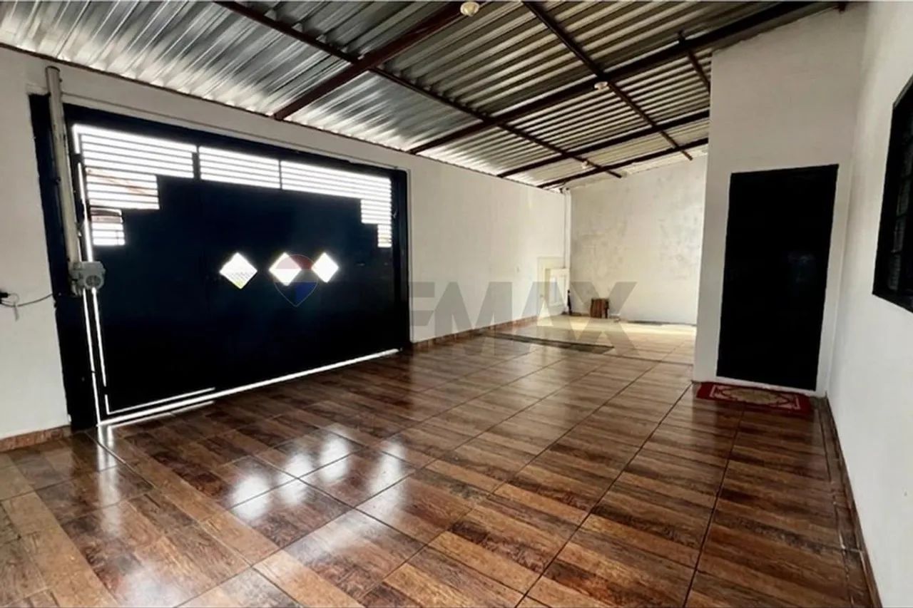 Casa com 3 dormitórios e edícula no Jardim Itamarati - Botucatu/SP - Foto 4