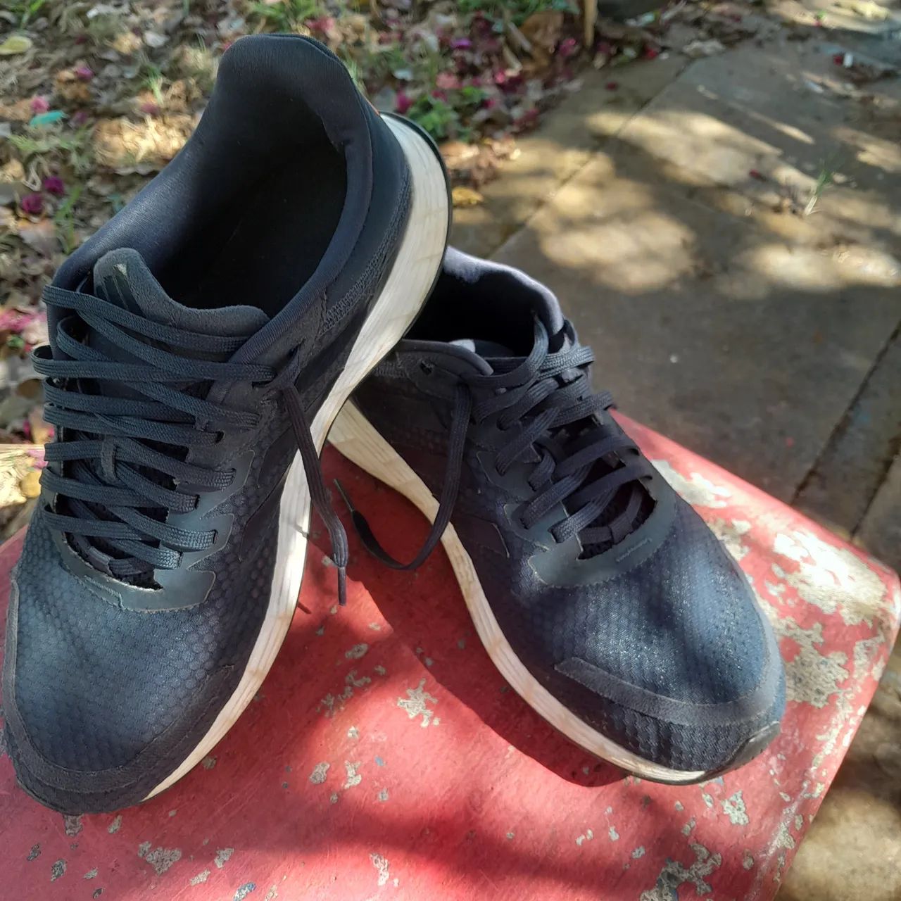 Tênis adidas azul e branco Original - Foto 2