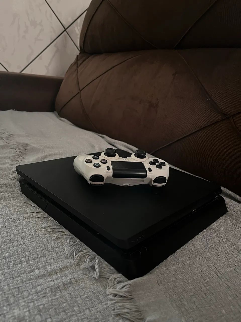 Play 4 slim