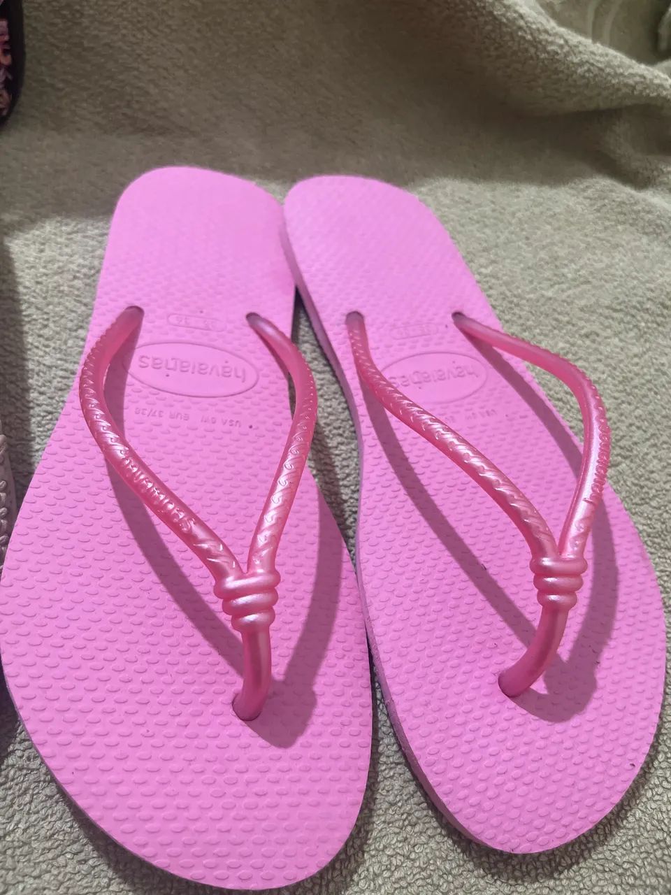 Sapatilhas e chinelo  - Foto 4