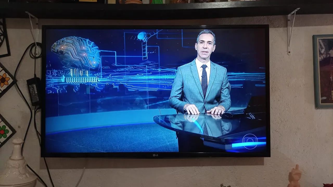 TV LG 43 polegadas troco por iPhone, geladeira ou freezer  - Foto 3
