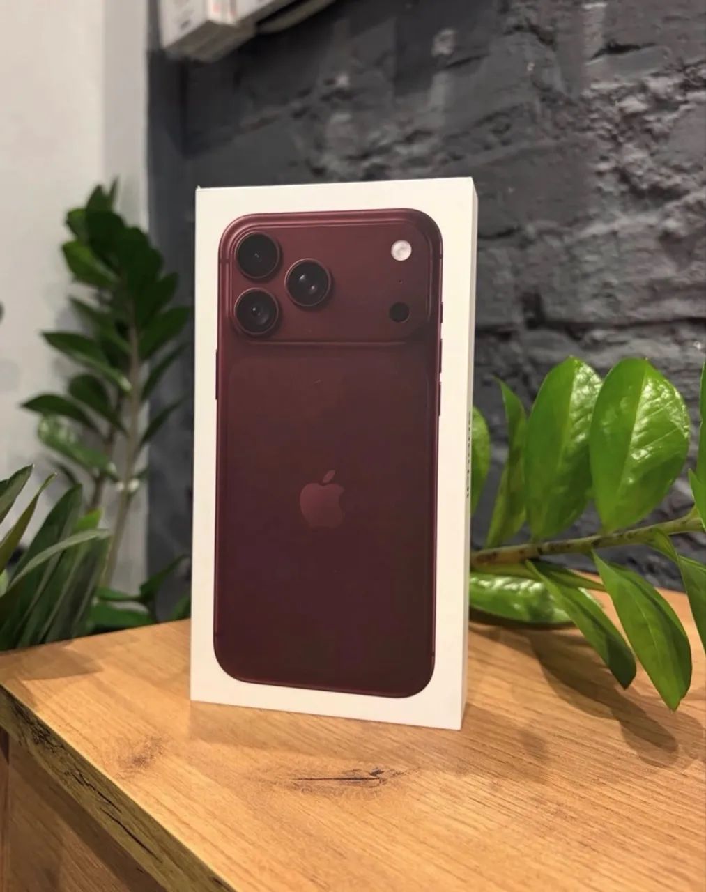 Iphone 18 Pro Max Bordô 256gb Lacrado 