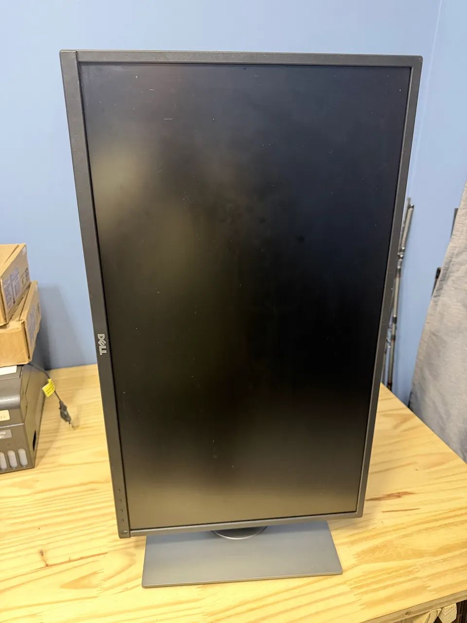 Monitor Dell Profissional P2717H - 27? - 1920 x 1080p  - Foto 2