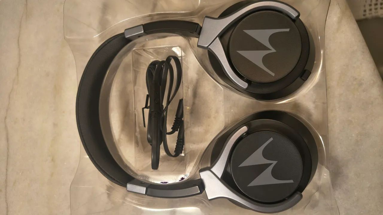 Fone de ouvido Motorola (com fio)