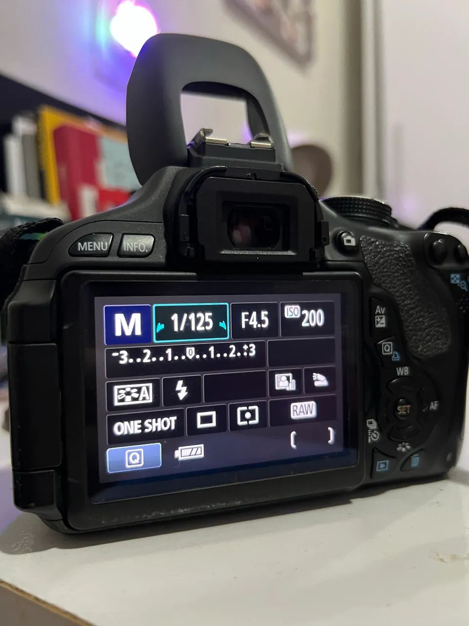 CANON EOS REBEL T3i  - Foto 5