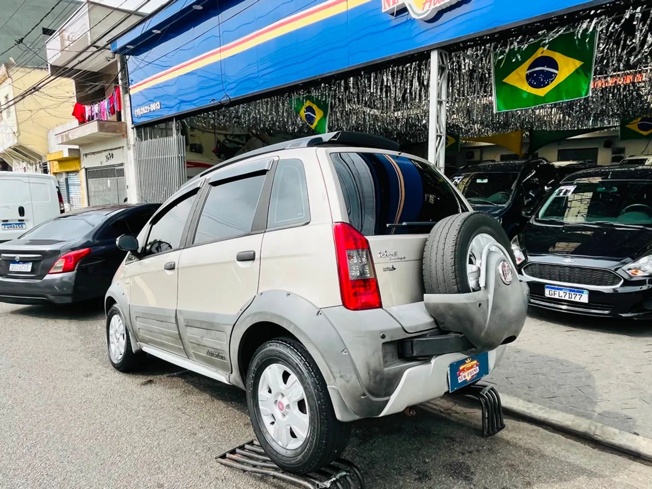 Fiat Idea Adv./ Adv.lock.dualogic 1.8 Flex 5P 2010 - Foto 4