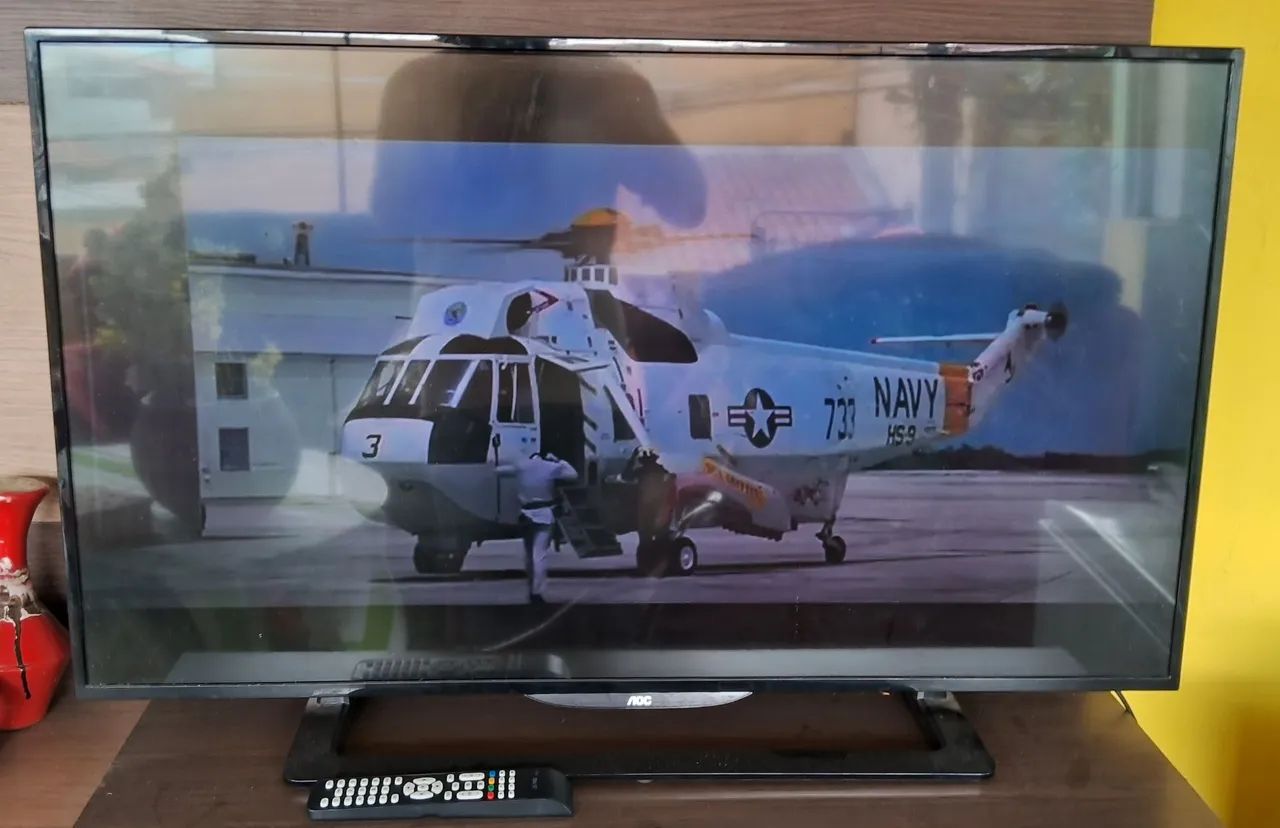 TV AOC LED 43" - Foto 2