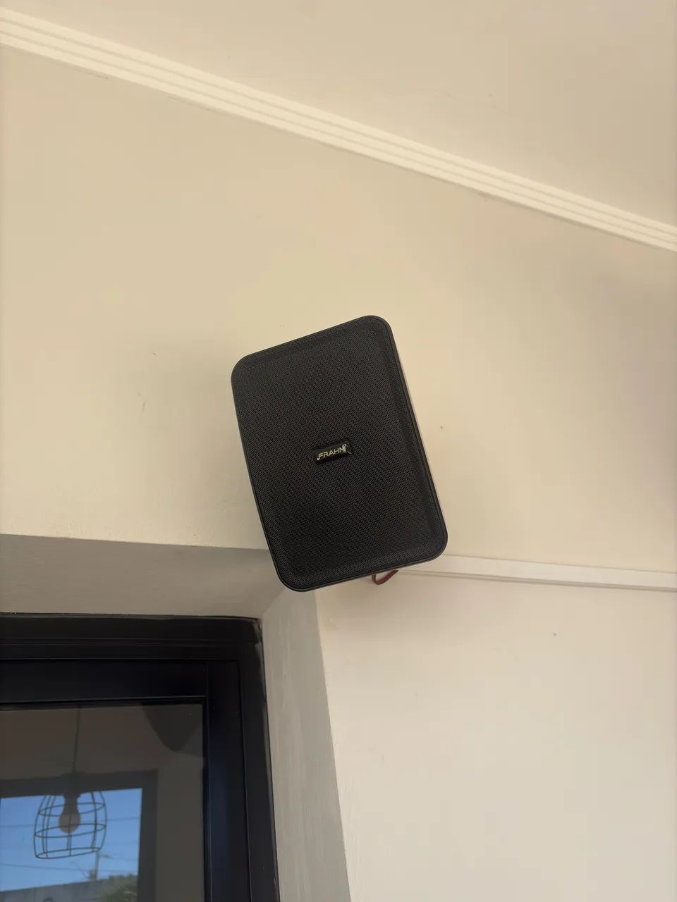 Caixa de som ambiente FRAHM HS4