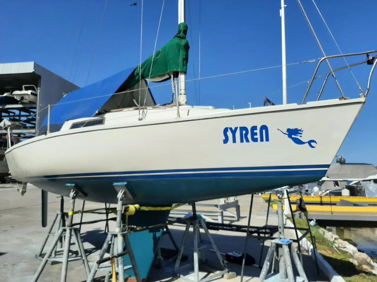 Veleiro Fast 23
